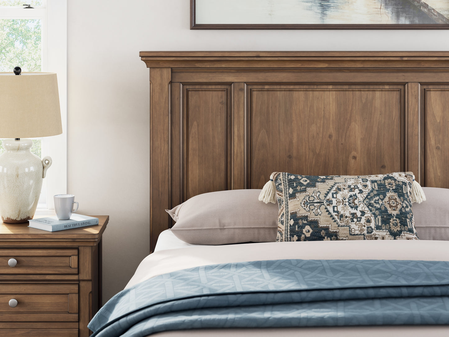 Feddinger Queen Panel Bed with Mirrored Dresser