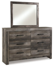 Load image into Gallery viewer, Wynnlow King Panel Bed with Mirrored Dresser, Chest and Nightstand
