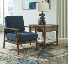 Load image into Gallery viewer, Bixler Showood Accent Chair
