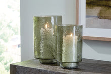 Load image into Gallery viewer, Clarkton Candle Holder Set (2/CN)
